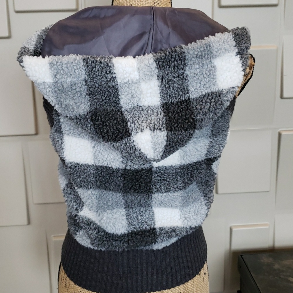 Sweater Project vest gray white black hooded checkered Size Medium - Picture 5 of 6